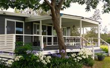 Yarralaw Springs Wines Vine Loft Bed And Breakfast - VIC Tourism 0