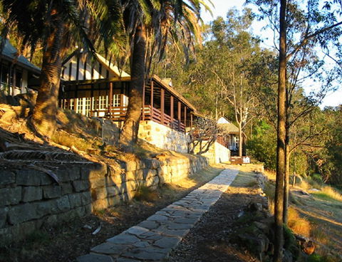 Sydney - Pittwater YHA - VIC Tourism 1