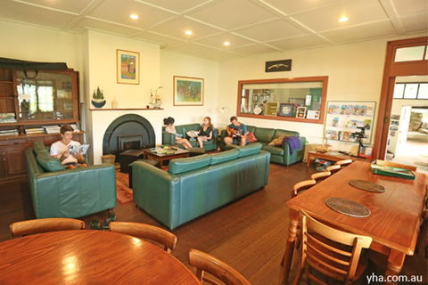 Sydney - Pittwater YHA - VIC Tourism 6