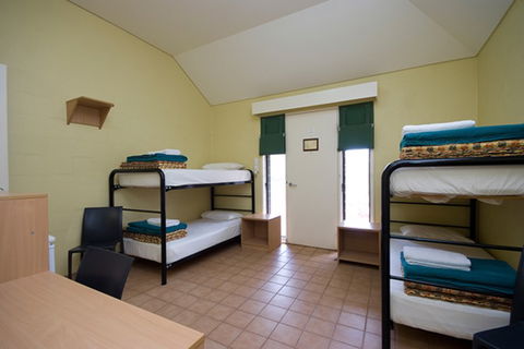 Ayers Rock - Outback Pioneer Lodge - VIC Tourism 4