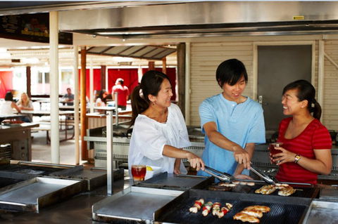 Ayers Rock - Outback Pioneer Lodge - VIC Tourism 8
