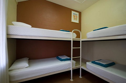 Ayers Rock - Outback Pioneer Lodge - VIC Tourism 9