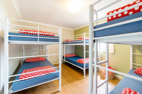 Mt Lofty YHA - VIC Tourism 3