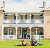 Port Elliot YHA - VIC Tourism