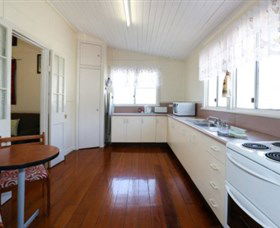 Holiday House At Cook Street Townsville - VIC Tourism 1