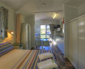 Warwick Freedom Lifestyle Caravan Park - VIC Tourism 1