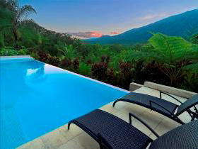 Newell QLD VIC Tourism