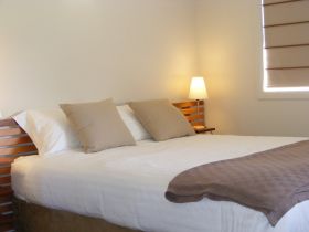 Mallow Cottage - VIC Tourism 1