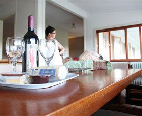 Mallow Cottage - VIC Tourism 3