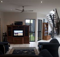 Dolphin Beach House - VIC Tourism