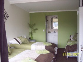 Warwick Motor Inn - VIC Tourism 1