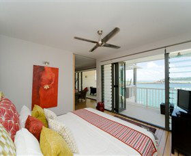 Mantra Boathouse Apartments - VIC Tourism 1