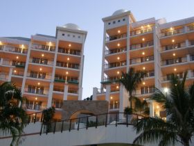 At Blue Horizon Resort - VIC Tourism 0