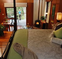 Whispering Valley Cottage Retreat - VIC Tourism