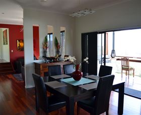 The Mountain View Retreat - VIC Tourism 1