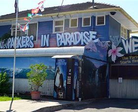 Backpackers In Paradise - VIC Tourism 0