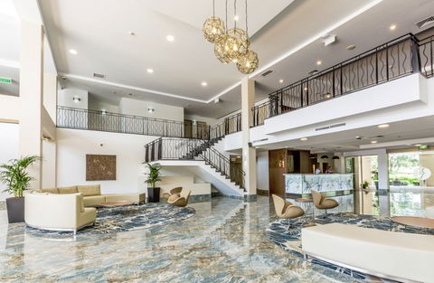 Ramada Hotel Hope Harbour - VIC Tourism 8