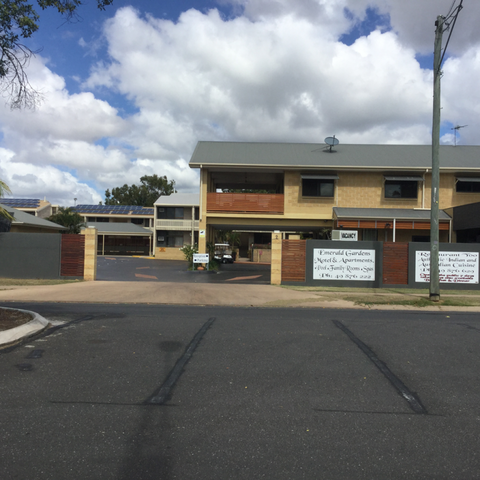 Emerald Gardens Motel & Apartments - VIC Tourism 30