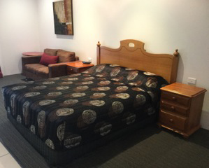 Emerald Gardens Motel & Apartments - VIC Tourism 36