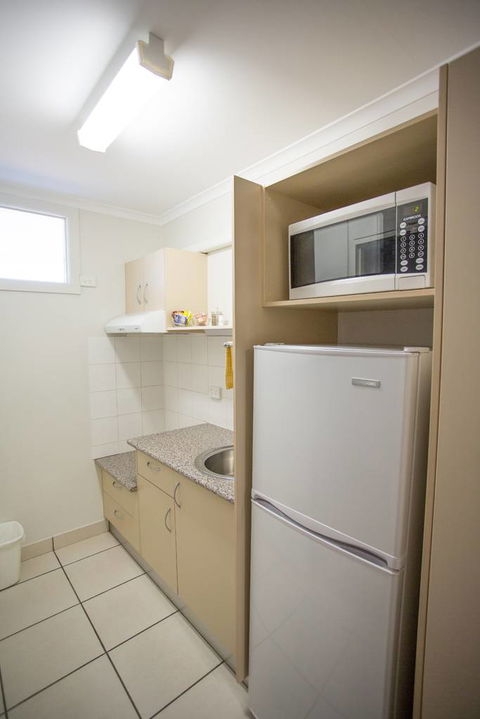 Fourth Avenue Motor Inn - VIC Tourism 35