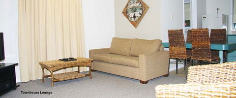 Aqua Villa Holiday Apartments - VIC Tourism 2