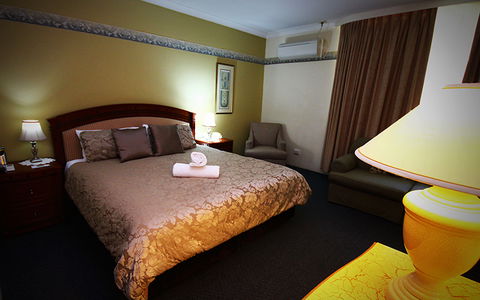 Cotswold Gardens Armidale - VIC Tourism 9