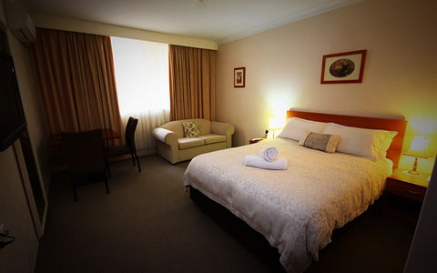 Cotswold Gardens Armidale - VIC Tourism 10