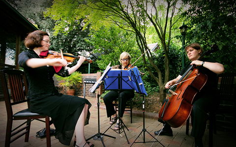 Cotswold Gardens Armidale - VIC Tourism 16