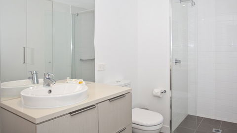 BEST WESTERN Islington Apartments - VIC Tourism 3
