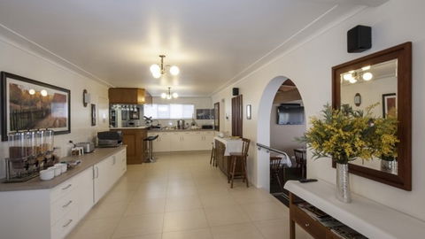 BEST WESTERN Applegum Inn - VIC Tourism 0