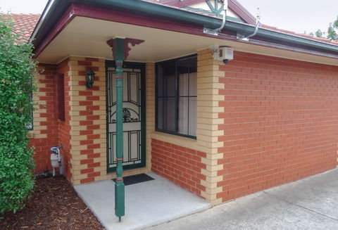 BEST WESTERN Fawkner Airport Motor Inn And Serviced Apartments - VIC Tourism 0