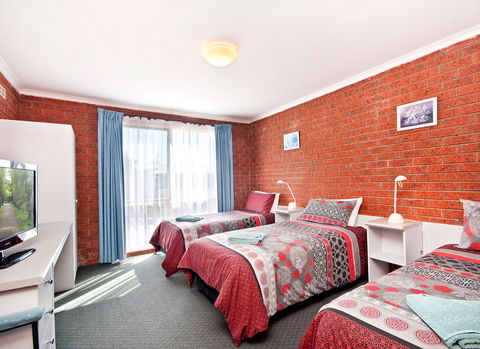 BEST WESTERN Whalers Rest Motor Inn - VIC Tourism 3