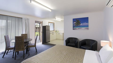 BEST WESTERN Colonial Village Motel - VIC Tourism 4