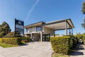 Aberglasslyn NSW VIC Tourism