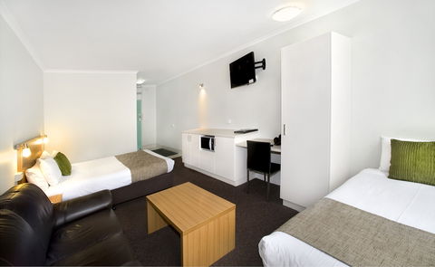 Admiralty Inn - VIC Tourism 6