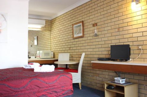 Nambour Central - VIC Tourism 4
