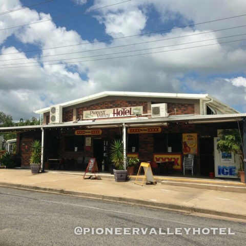 Pioneer Valley Hotel/Motel - VIC Tourism 1