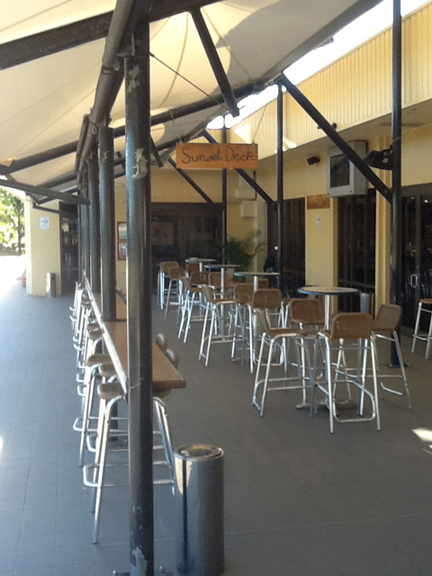 Tea Gardens Country Club & Motel - VIC Tourism 3