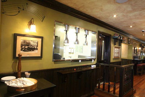 The Irish Village - VIC Tourism 128