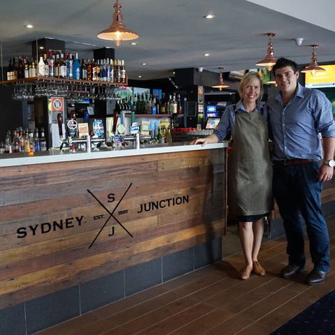Sydney Junction Hotel - VIC Tourism 16