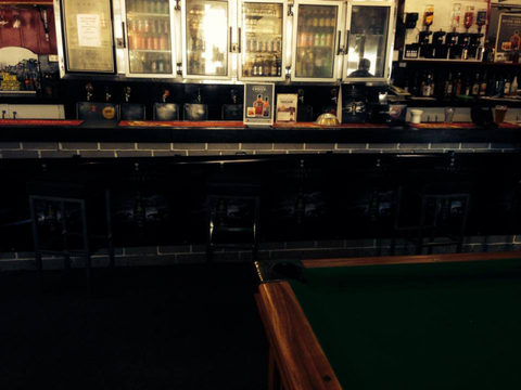 Mansfield Tavern - VIC Tourism 4