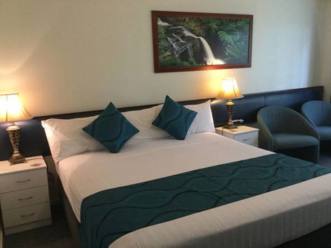 Poinciana Motel - VIC Tourism 11