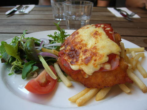 The Belmont Hotel - VIC Tourism 8