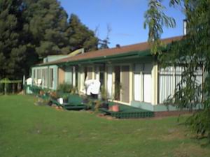 Jenny's Lake - VIC Tourism 0