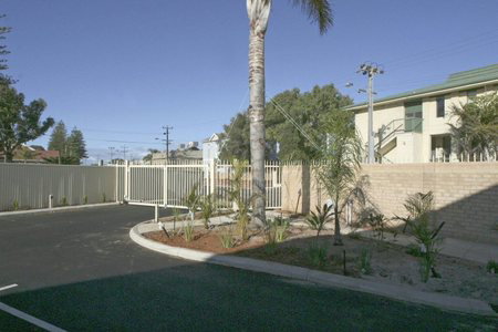 Como Apartments - Geraldton - VIC Tourism 4