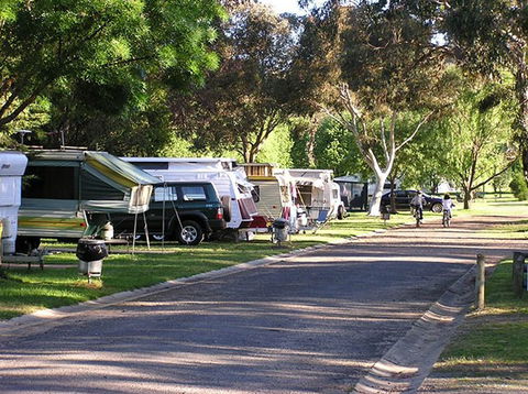 Halls Gap Gardens Caravan Park - VIC Tourism 3