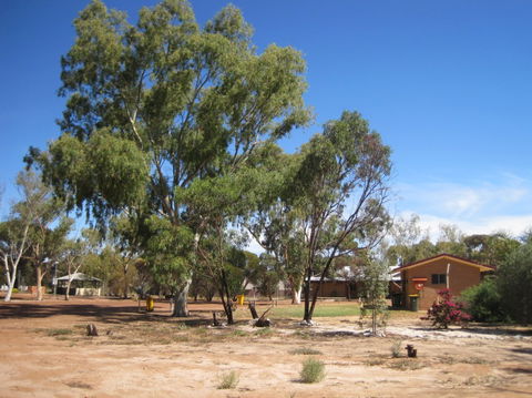 Kondinin Caravan Park - VIC Tourism 0