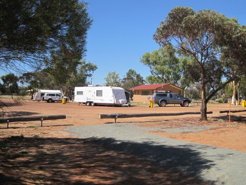 Kondinin Caravan Park - VIC Tourism 1