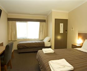 Seabrook Hotel Motel - VIC Tourism 0