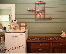 Cottage On Main - VIC Tourism 1